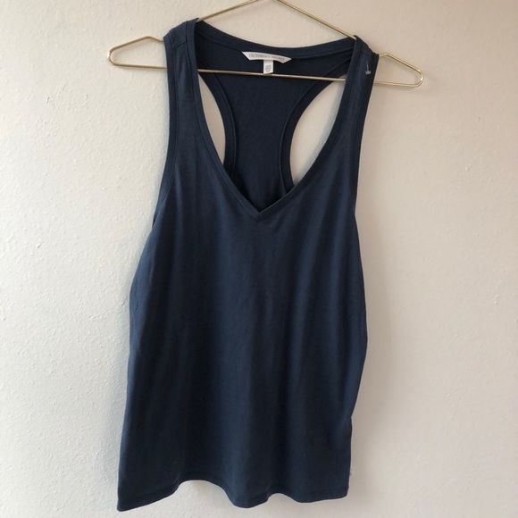 Victoria’s Secret Razorback Tank Top - Picture 3 of 3